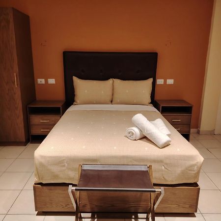 Hotel Meson Mariano Matamoros ケレタロ エクステリア 写真