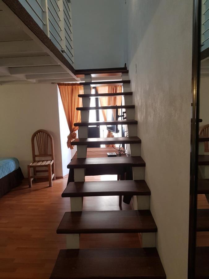 Hotel Meson Mariano Matamoros ケレタロ エクステリア 写真