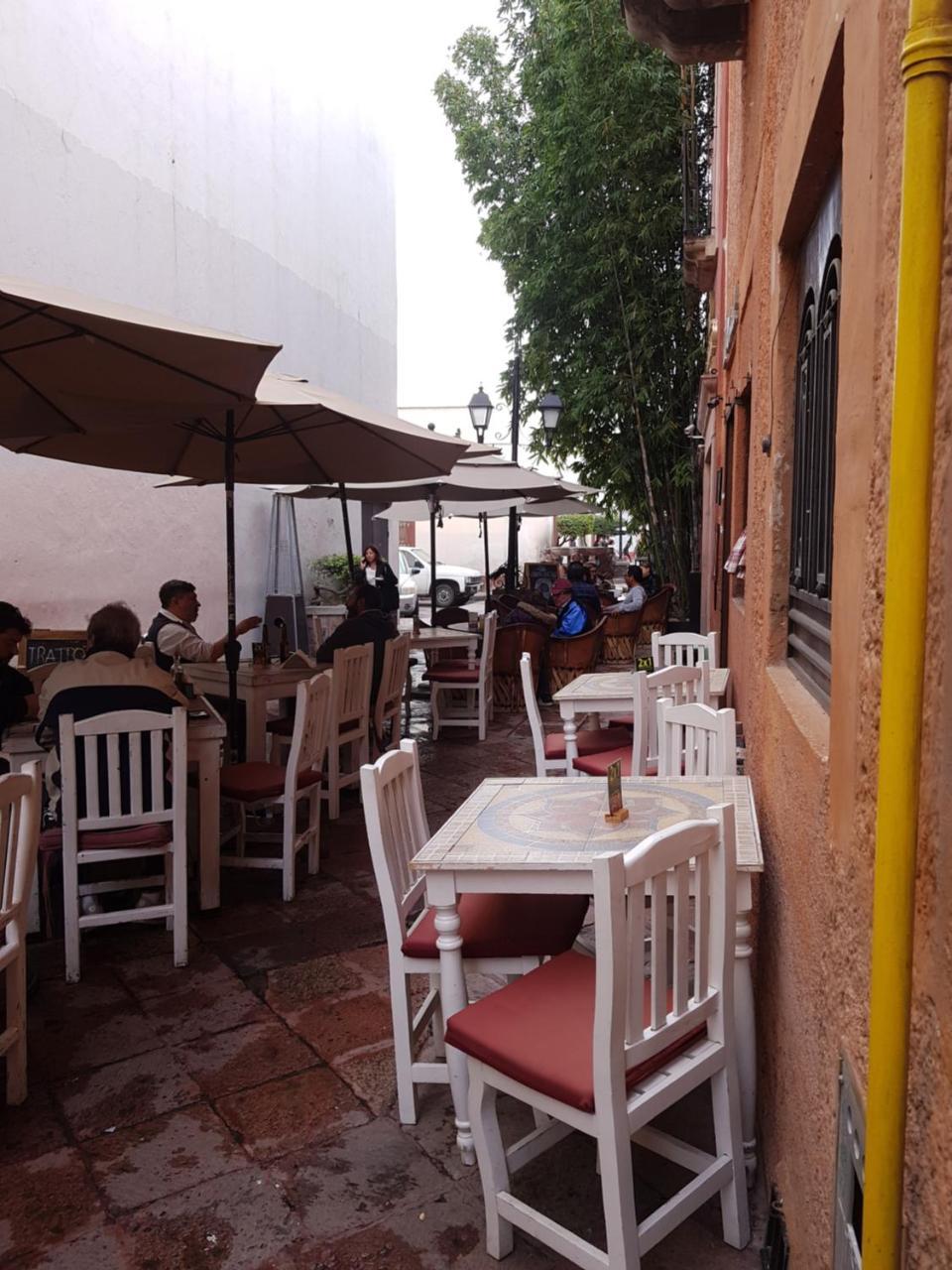 Hotel Meson Mariano Matamoros ケレタロ エクステリア 写真